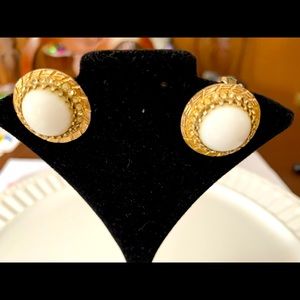 Bergere Clip On Earrings
